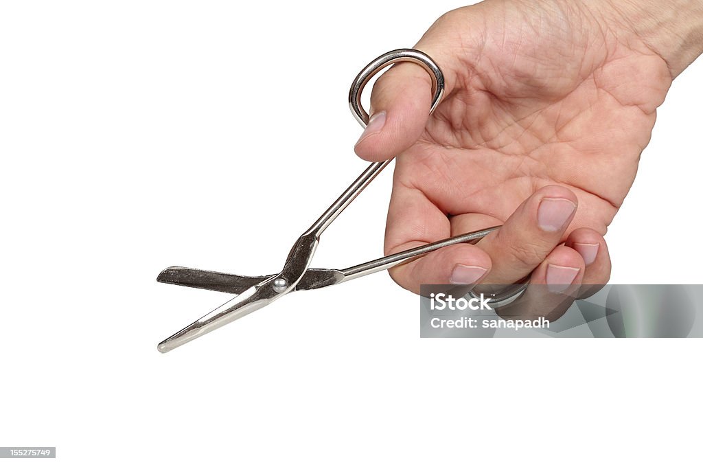 Mano con forbici di primo soccorso aperto - Foto stock royalty-free di Acciaio inossidabile