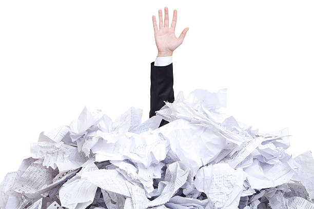 ayuda. - crumpled paper document frustration fotografías e imágenes de stock
