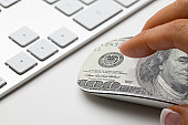 partner-marketing-ecommerce.jpg?b=1&s=170x170&k=20&c=YZT1bnjrl3TtD2nLb-M_1DBmzPbq4C4ncdydC6IKplM=