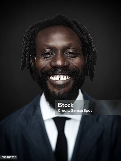 Afro Amerikanische Mann Stockfoto und mehr Bilder von Afrikanischer Abstammung - Afrikanischer Abstammung, Dreadlocks, Geschäftsmann