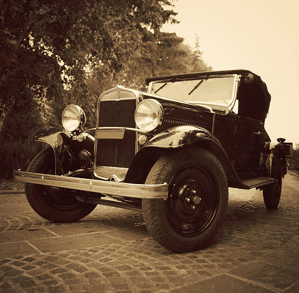 istock old italian car from 1921 155283938