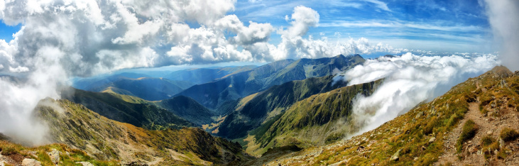 Huge image of Fagaras mountains in Romania 32 mpx