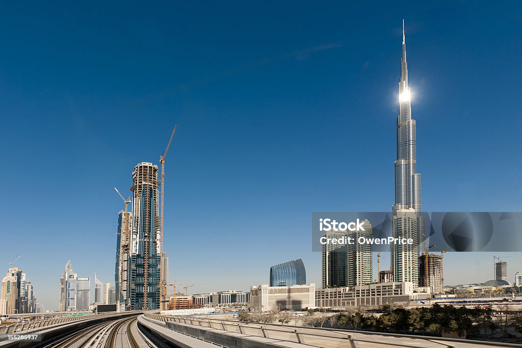 Dubai horizonte Burj Khalifa - Foto de stock de Burj Khalifa libre de derechos