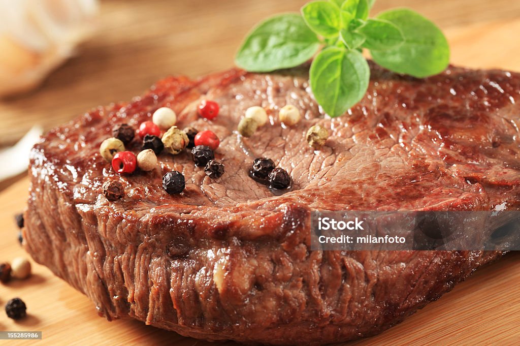 steak de boeuf poêlé - Photo de Saisi libre de droits