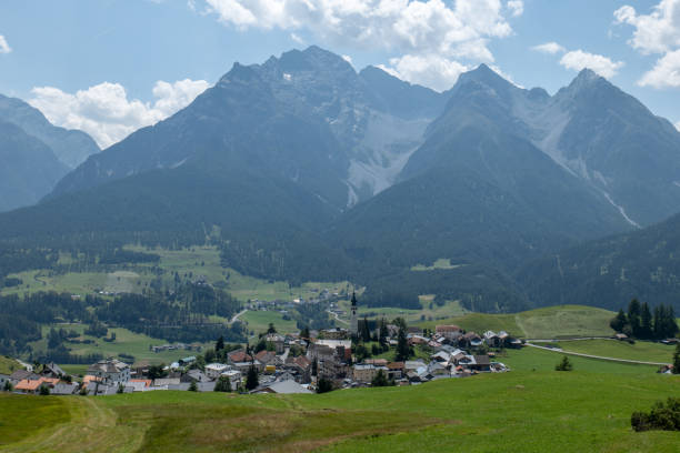 Through typical Swiss landscape past Swiss landmarks. Explore the Alps by mountaineering and Motorbike