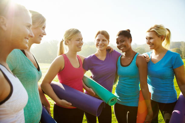 istock Rounding up for a morning class - Yoga 155286913