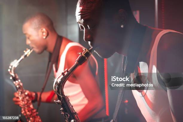 Jazz De Desempenho - Fotografias de stock e mais imagens de Grupo de entretenimento - Grupo de entretenimento, Músico, Origem Africana