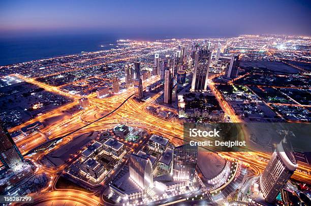 Vista Aérea Do Horizonte Da Cidade De Dubai Emirados Árabes Unidos - Fotografias de stock e mais imagens de Dubai