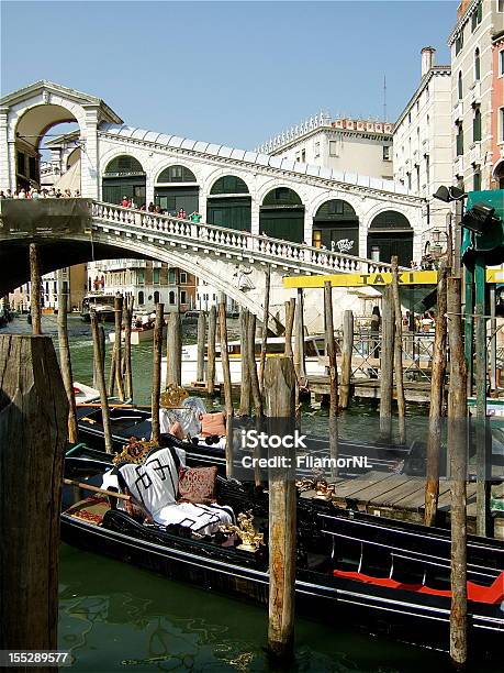 Photo libre de droit de Pont Du Rialto Venise banque d'images et plus d'images libres de droit de Culture italienne - Culture italienne, Gondole, Grand Canal - Venise