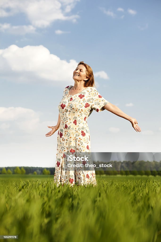 senior Frau Spaß in der Sonne - Lizenzfrei 70-79 Jahre Stock-Foto