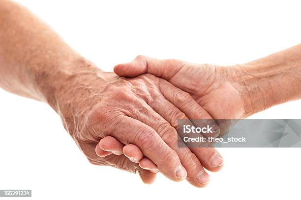 Mani Degli Anziani - Fotografie stock e altre immagini di Terza età - Terza età, Temi legati alla sessualità, Darsi la mano