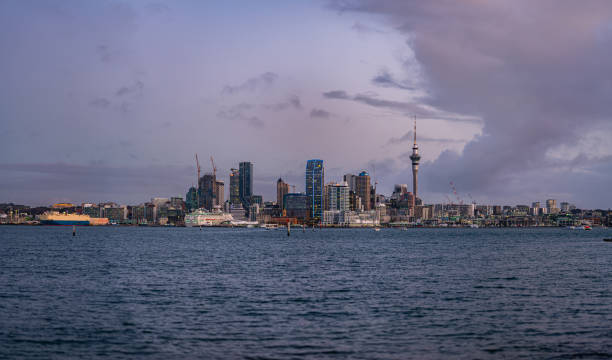 istock Auckland city in twilight 1552981897