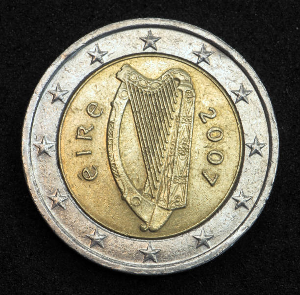 istock 2 Euro standard coin from Ireland 1553032954