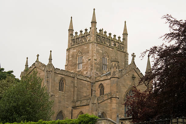 dunfermline abbey - robert bruce stock-fotos und bilder