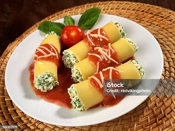 Cannelloni Stockfoto und mehr Bilder von Cannelloni - Cannelloni, Ricotta, Spinat