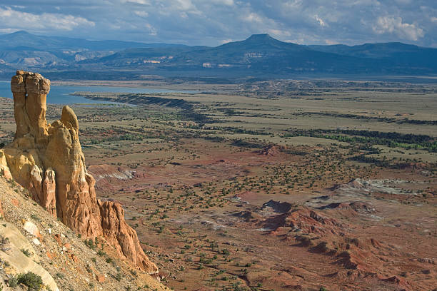 istock Chimney Rock, Lake Abiquiu, and the Pedernal 155307890