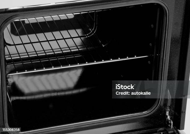 Forno - Fotografie stock e altre immagini di Acciaio inossidabile - Acciaio inossidabile, Aperto, Close-up