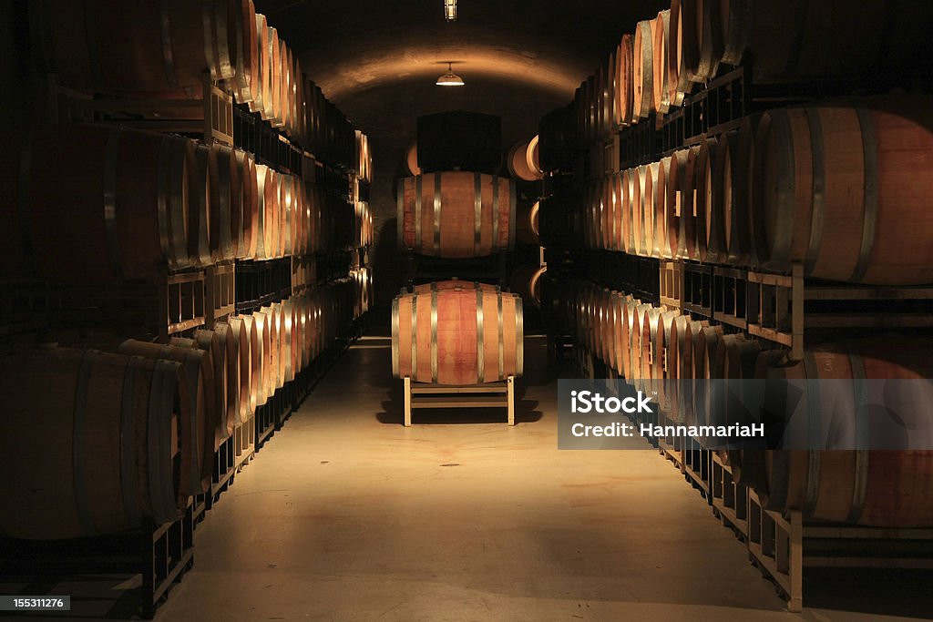 ワインワインセラー - ワイン樽のロイヤリティフリーストックフォト