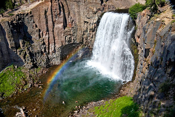 Galería de la Torre Rainbow Falls State Park, CA-Cascada - foto de stock