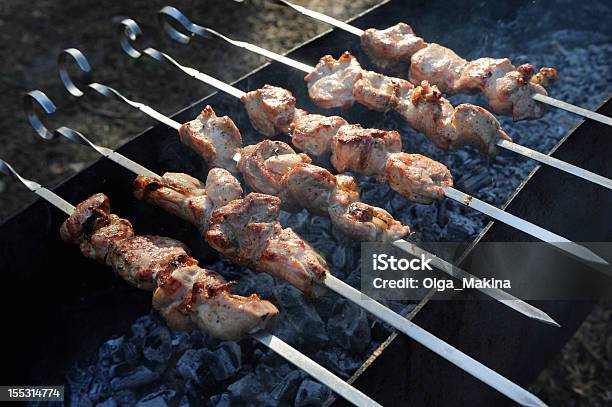 De Churrasco De Porco - Fotografias de stock e mais imagens de Alimentação Saudável - Alimentação Saudável, Ao Ar Livre, Assado