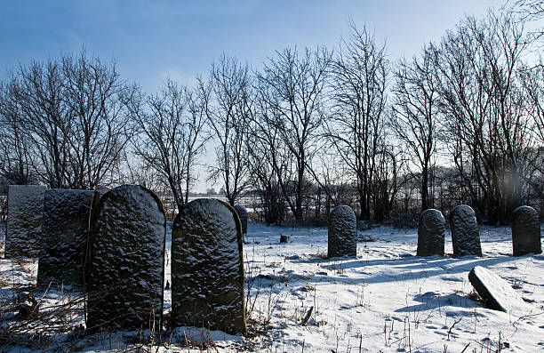 istock jewish cemetary 155314836