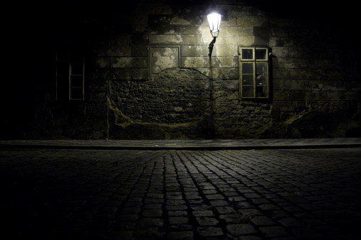 República Checa. Praga. Oscuridad alley. photo