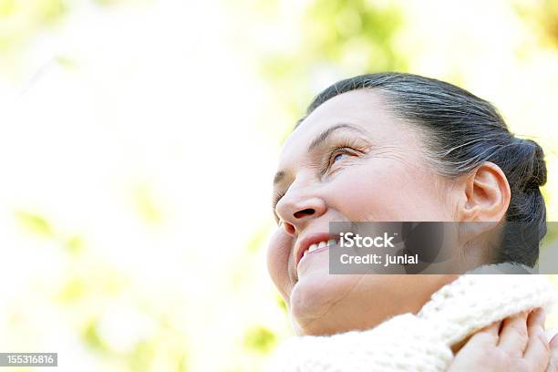 Foto de Feliz E Maduro e mais fotos de stock de Adulto - Adulto, Adulto maduro, Aposentadoria