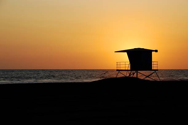 istock Lifeguard Shack at Sunset 155318271