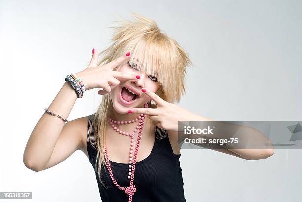 Foto de Garota Punk Fazendo Careta e mais fotos de stock de Emo - Emo, Adolescentes Meninas, Adolescente