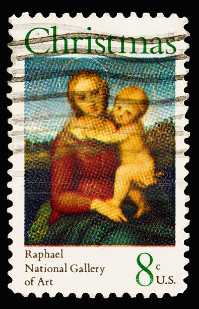 istock Christmas Madonna 1973 155320031