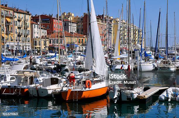Porto Di Nizza - Fotografie stock e altre immagini di Albero maestro - Albero maestro, Alpi, Ambientazione esterna