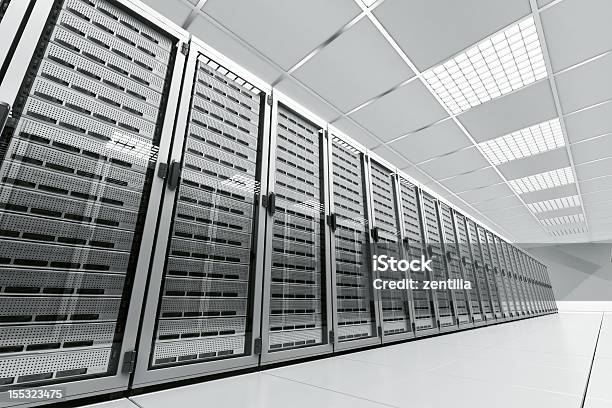 Server Zimmer Stockfoto und mehr Bilder von Weiß - Weiß, Aluminium, Ausrüstung und Geräte