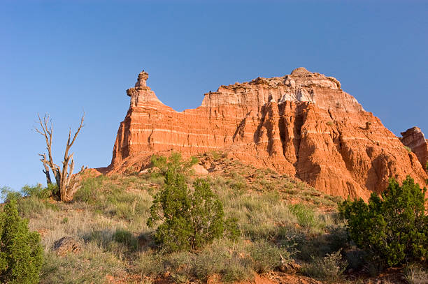 istock Capitol Peak in Palo Duro Canyon 155328032