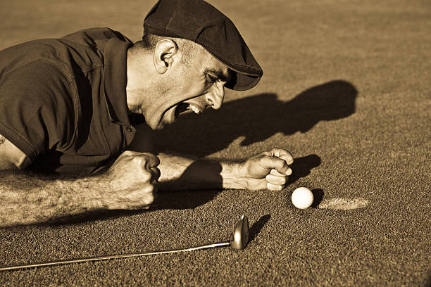golf club-decepção - golf putting golf course golf club - fotografias e filmes do acervo