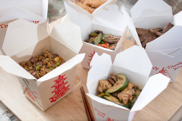 istock Chinese food take out boxes 1553472818