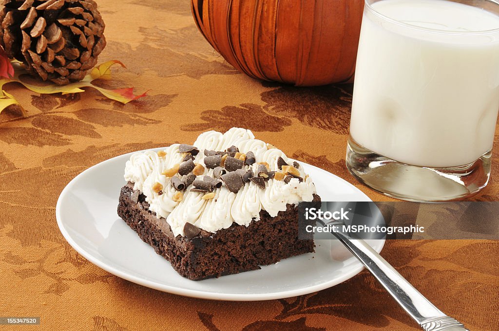 brownie de Chocolate com leite - Foto de stock de Bebida royalty-free