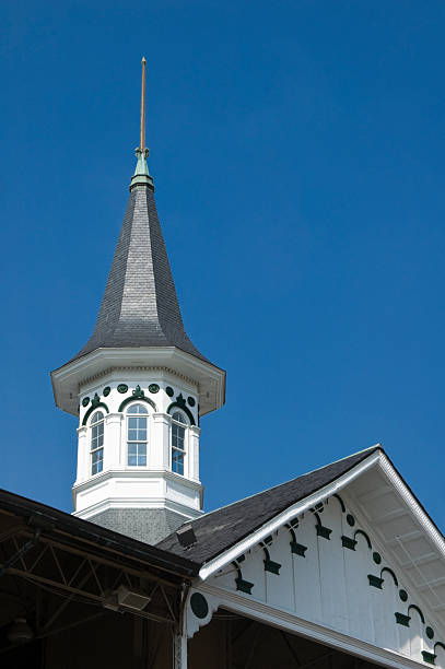 churchill downs spire - pinnacle photos et images de collection