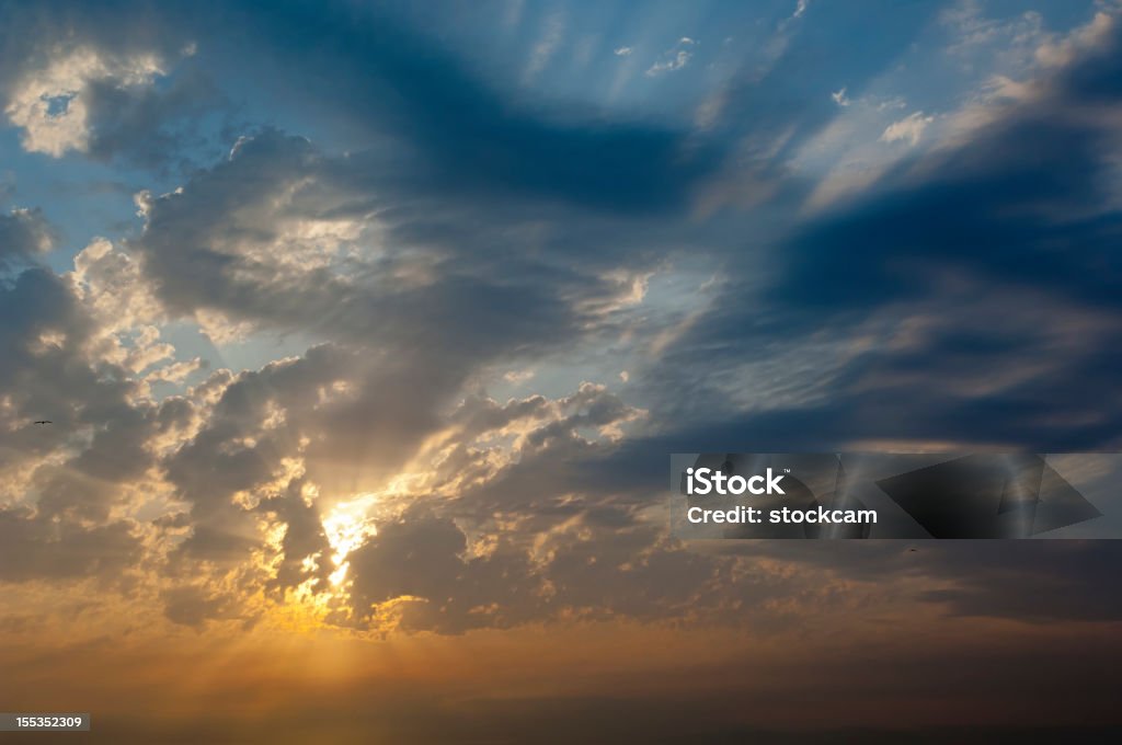 Cloudscape ao pôr-do-sol - Foto de stock de Cena de tranquilidade royalty-free