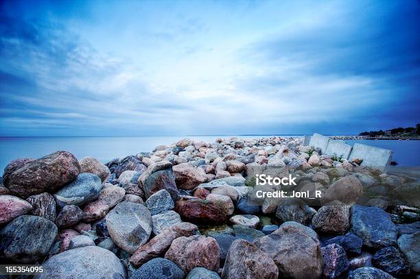 秋のバルト海ブレークウォーター - Horizonのストックフォトや画像を多数ご用意 - Horizon, カラー画像, コンクリート