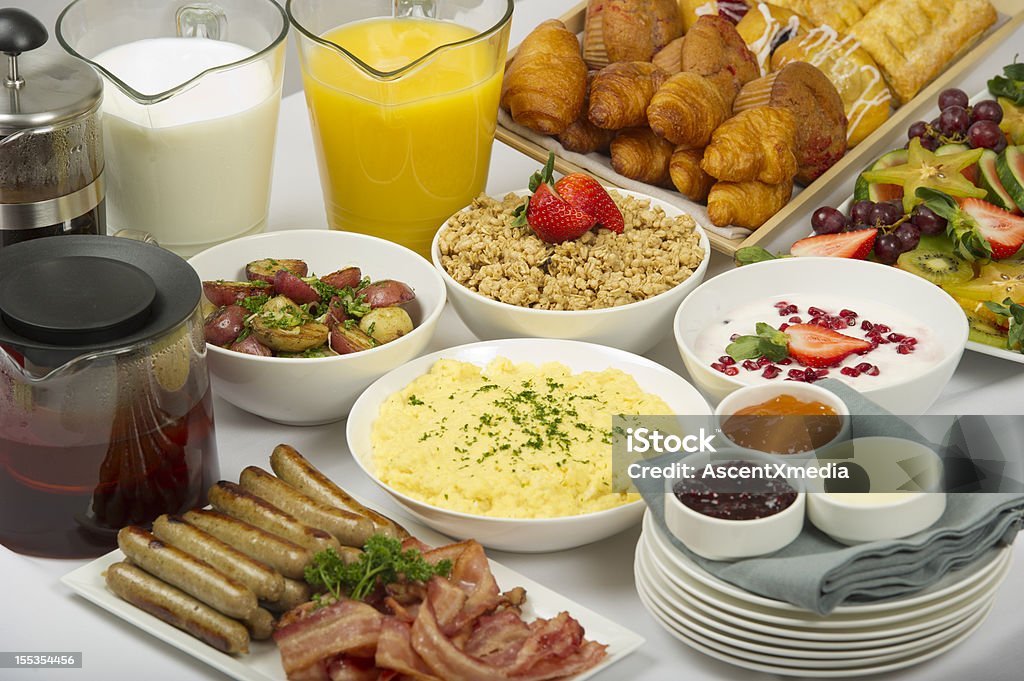 Desayuno tipo bufé - Foto de stock de Desayuno libre de derechos