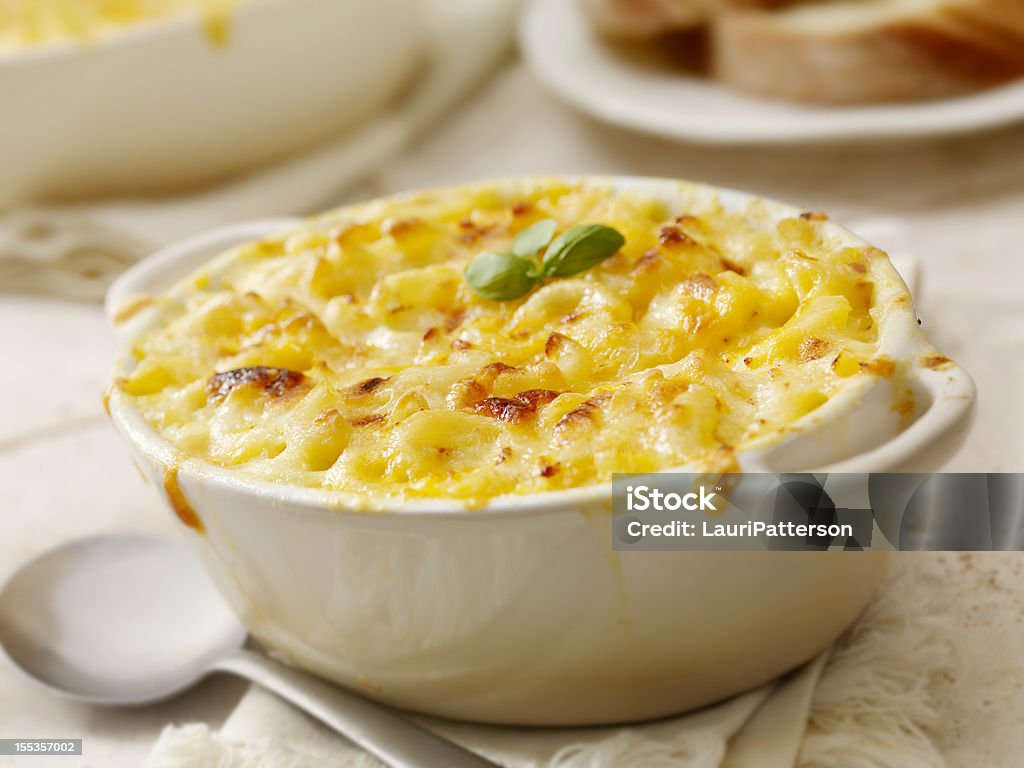 Cuites Macaroni et fromage - Photo de Ragoût en cocotte libre de droits