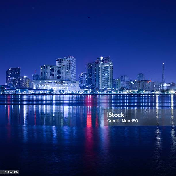 Nova Orleans Horizonte De Noite - Fotografias de stock e mais imagens de Nova Orleães - Nova Orleães, Amanhecer, Anoitecer