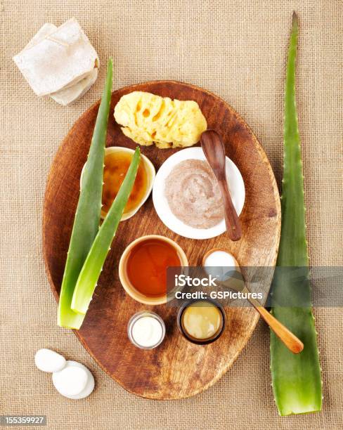 Naturaleza Muerta Con Aloe De Vera Exfoliación De Azúcar Miel Foto de stock y más banco de imágenes de Naturaleza