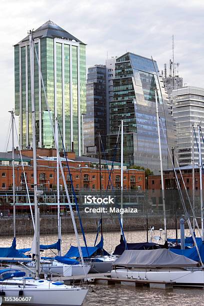 Marina Y Edificios En Puerto Madero Foto de stock y más banco de imágenes de Aire libre - Aire libre, Argentina, Arquitectura