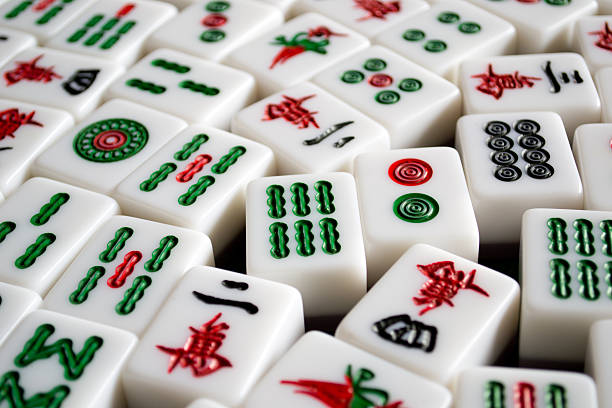 mah-jong - mahjong photos et images de collection