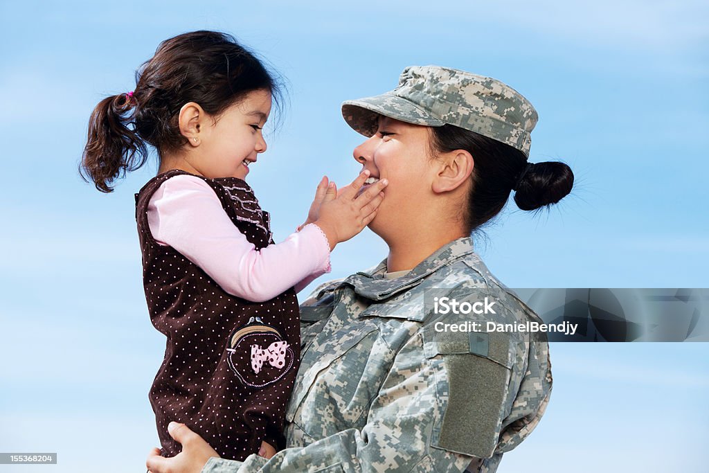 Real estadounidense & hija hembra de soldadura - Foto de stock de Niño libre de derechos