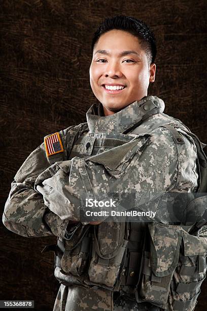 Soldado Americano Sorridente - Fotografias de stock e mais imagens de Exército - Exército, EUA, Vertical