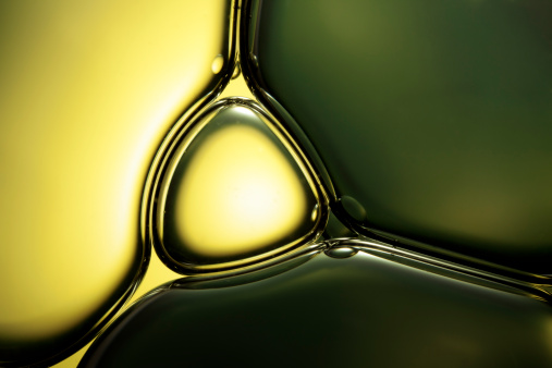 2.5:1 macro photography of oil and water.