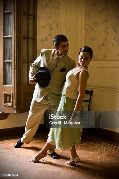 Photo libre de droit de Danseurs De Tango banque d'images et plus d'images libres de droit de Adulte - Adulte, Argentine, Artiste de spectacle