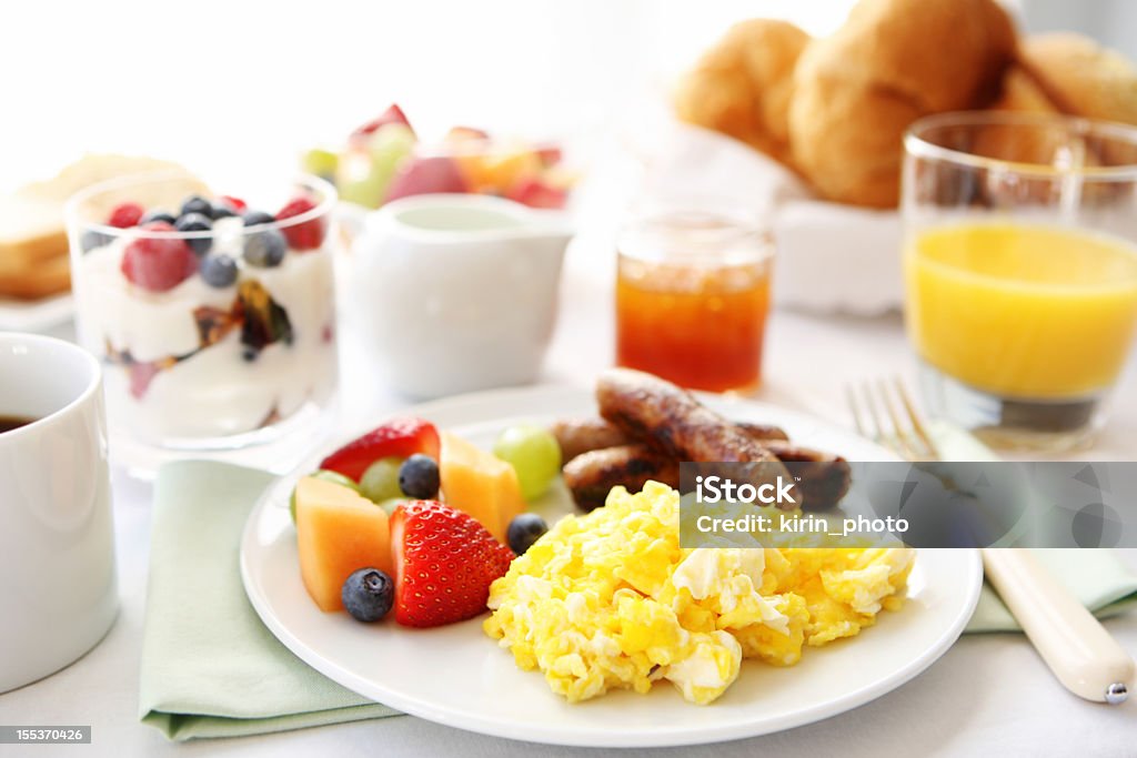 table de petit déjeuner - Photo de Petit déjeuner libre de droits